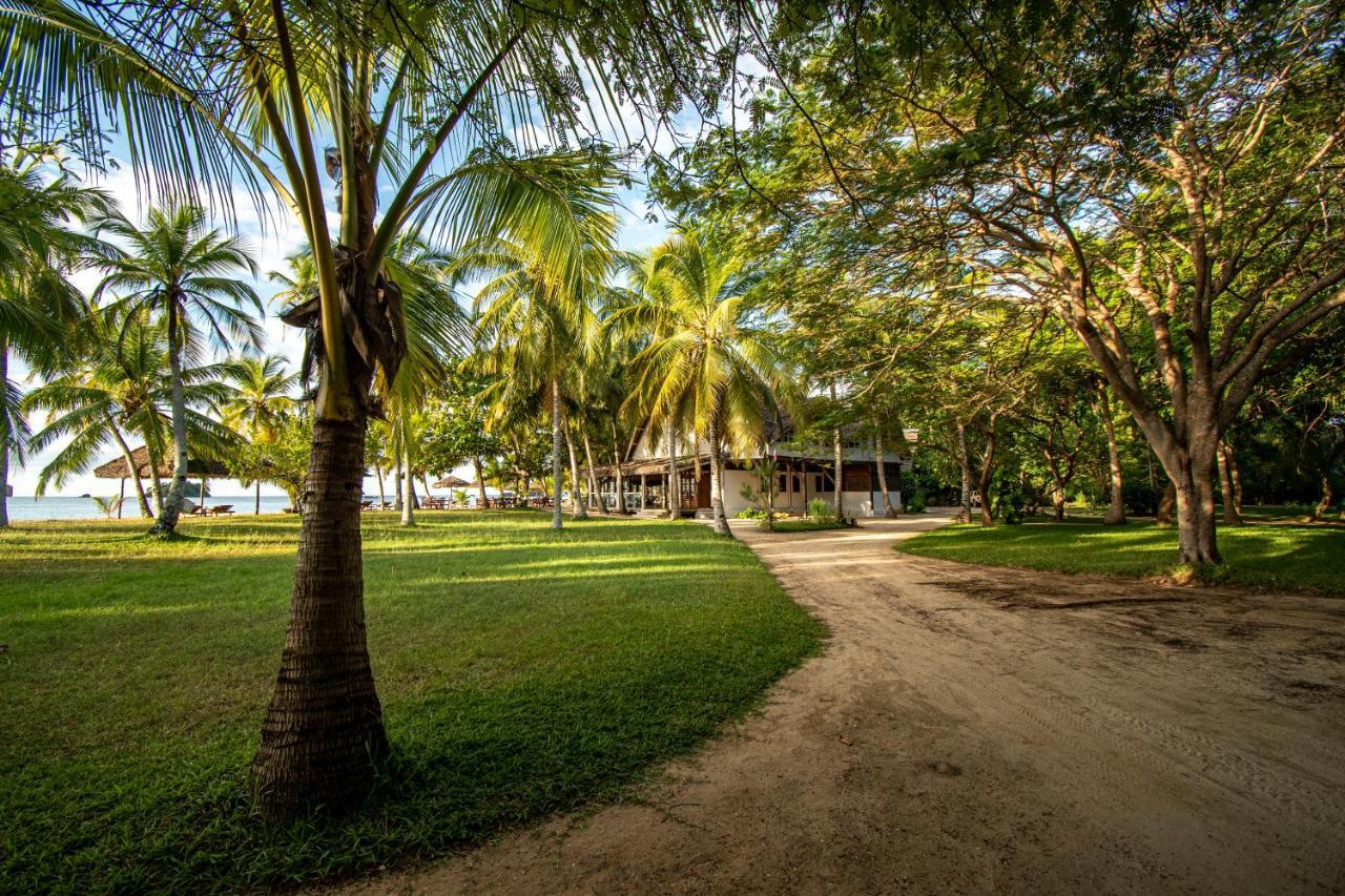 Andilana Lodge Exterior photo