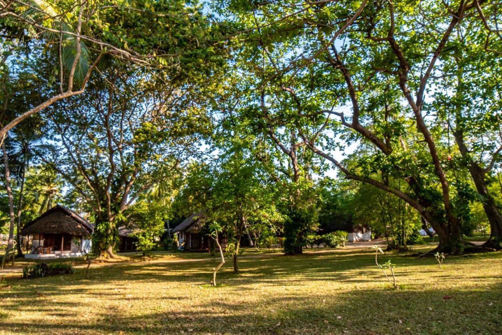 Andilana Lodge Exterior photo